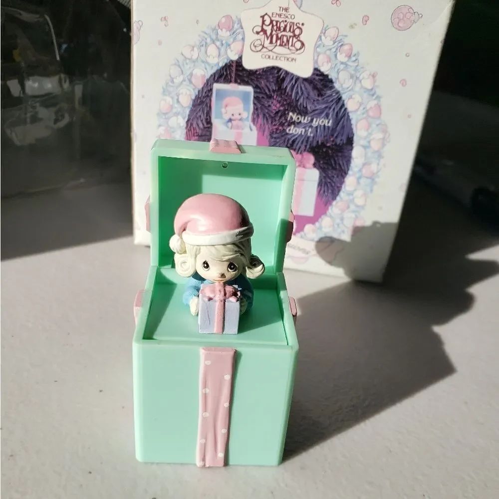Precious Moments Pop Up Ornament 1993